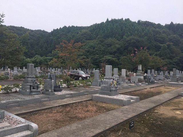 鉾ヶ崎墓地公園　しらゆりの杜01